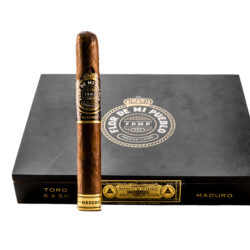 FDMP Toro 6x50. 10 Maduro Box